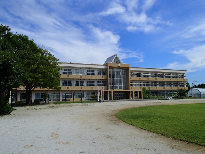 田原市立中山小学校