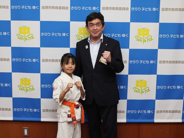河合椛さんの表敬訪問の様子